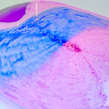 Load image into Gallery viewer, Love Bar Bath Bomb
